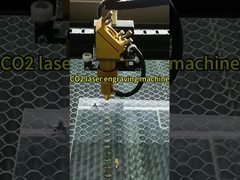 màn hình cắt sao acrylic